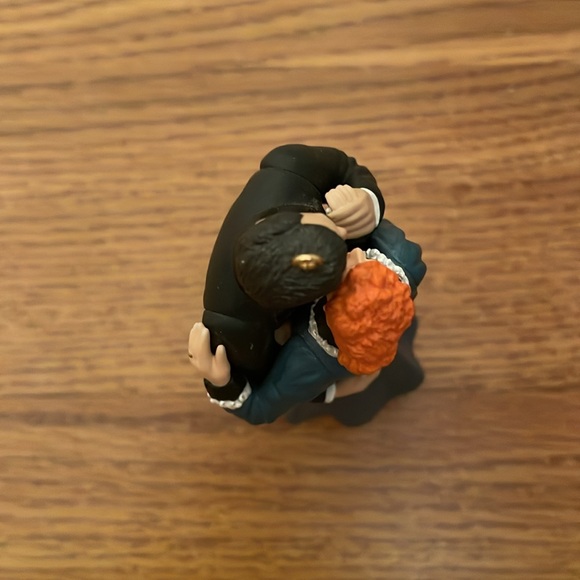 I Love Lucy- 2000 Hallmark Christmas Ornament - Dancing with Desi - Picture 5 of 8